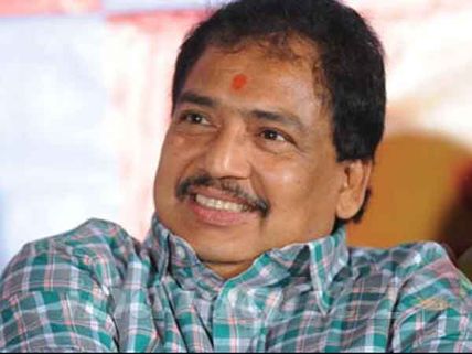 ముందు అది రిలీజ్ చేయండి...మిగతావి తర్వాత