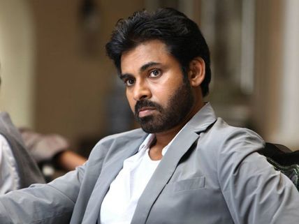 పవన్ నిర్ణయం తో నిర్మాత ఫుల్ ఖుషీ 