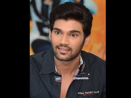 రెండో సినిమాకే తలలు నరికిస్తాడా? 