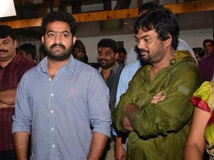 ఎన్టీఆర్,పూరీ సినిమా: అప్పుడే రచ్చ? 