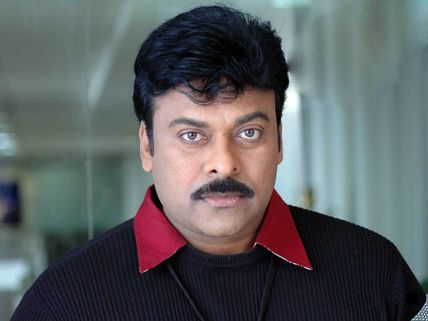  చిరంజీవి 150వ సినిమాకు దర్శకుడు మారాడా?