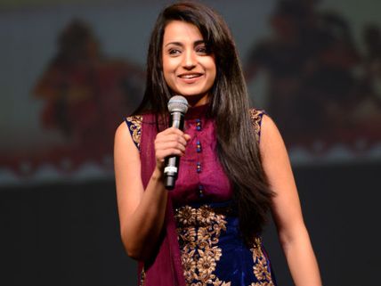  త్రిష ...దుబాయి టూరు వెనక సీక్రెట్
