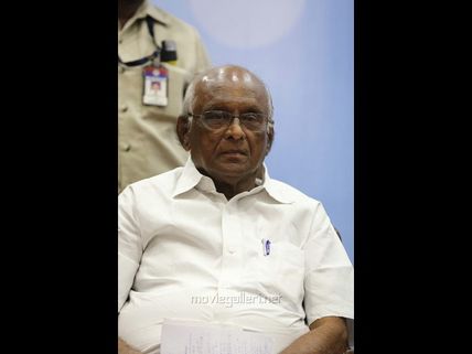 శివాజి, కమల్‌ను చూసి రజనీ భయపడ్డారు