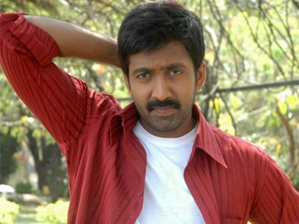 ఈ  తెలుగు హీరో కూడా విలన్ అవుతున్నాడు