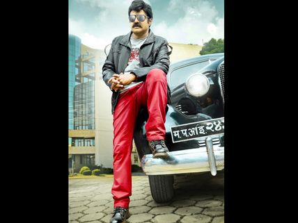 షాక్: 'లయన్‌' కథ ఇదా? ఆ సినిమాతో పోలికా?