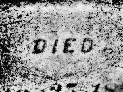 రోడ్డు ప్రమాదంలో సినీ దర్శకుడు మృతి