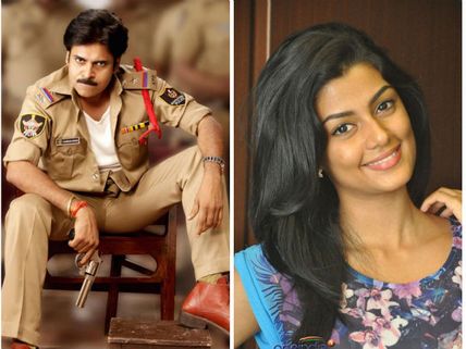 హీరోయిన్ ఔట్ : పవన్ కళ్యాణ్‌కు నచ్చకనే అలా చేసారా? 
