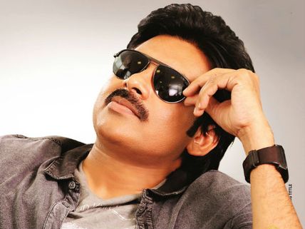  టెన్షన్ కంటిన్యూ: పవన్ ఎవరిని ఓకే చేస్తారో? 