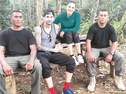 ఫ్యామిలీ, ఫ్రెండ్స్‌తో కలిసి సన్నీ లియోన్ (ఫోటోస్)