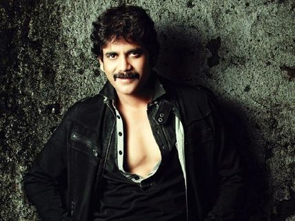  నాగార్జున నెగిటివ్ రోల్  ..తమిళ రీమేక్ లో