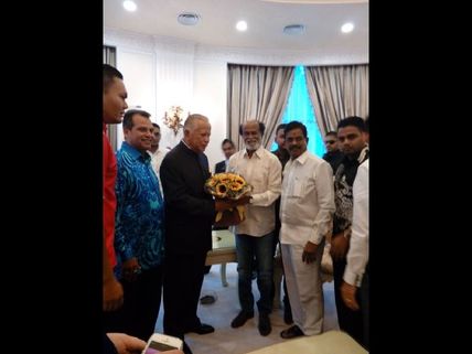 మలేషియాలో రజనీకాంత్ ఇలా... (ఫొటోలు)