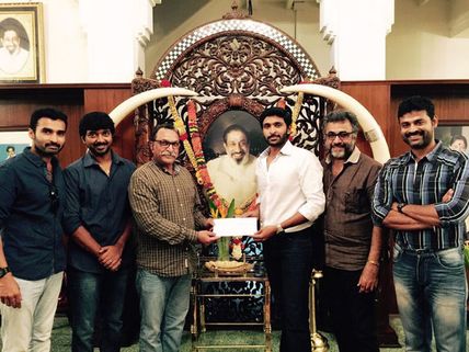 తలో 5 లక్షలూ విరాళం ఇచ్చారు