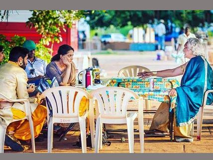 బిజినెస్ స్ట్రాటజీ :'బాహుబలి -2' లో బాలీవుడ్ స్టార్ హీరోయిన్