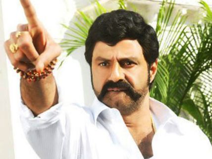 ‘గౌతమిపుత్ర శాతకర్ణి’‌: ప్చ్...బాలయ్యకు ఈ సమస్య ఇంకా తెగలేదా?