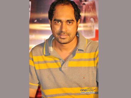 హాట్ న్యూస్: డైరక్టర్ క్రిష్ మ్యారేజ్ ఫిక్స్, ఎవరితోనంటే... (ఫొటో) 