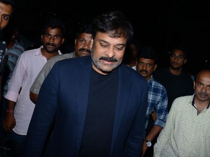 మహేష్, పవన్‌తో నష్టం: రజనీ వచ్చి చిరుకి హెల్ప్, వర్కౌట్ అయ్యేనా?