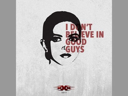 మంచి మగాళ్లను నమ్మను అంటూ... దీపిక ‘xXx’ ఫస్ట్‌లుక్ పోస్టర్