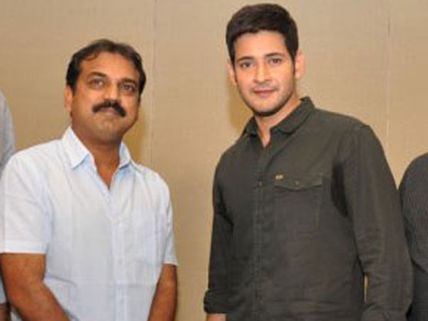 కొరటాల శివ భార్య ప్రేరణతోనే కథ, మహేష్ కు అదే నచ్చింది?