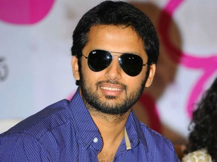  నితిన్‌కు ధాంక్స్ చెప్పిన డైరక్టర్ క్రిష్, సాయి కొర్రపాటి కు కూడా...