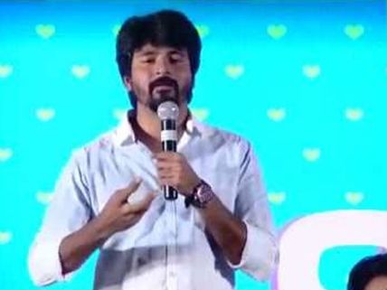 నా సినిమా ఆపాలనుకున్నారంటూ దిల్ రాజు హీరో కన్నీళ్లు