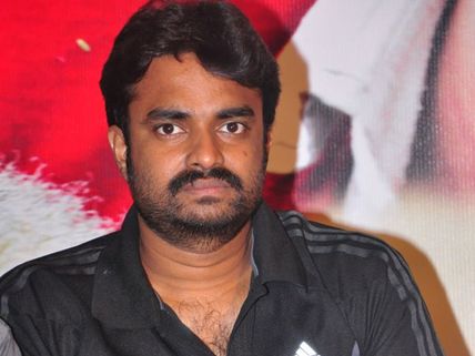 కంగ్రాట్స్ :మొన్న కొరటాలకి ఇప్పుడు ఈ డైరక్టర్ కి ఆడీ కారు గిప్ట్