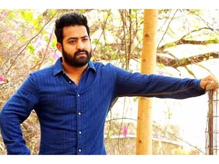  షాకింగ్: అంధుడిగా నటించబోతున్న ఎన్టీఆర్?