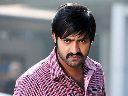  డైరక్టర్ బాబి పై ఎన్టీఆర్ కు ఫైర్ అయ్యాడా?...అసలేం జరిగింది