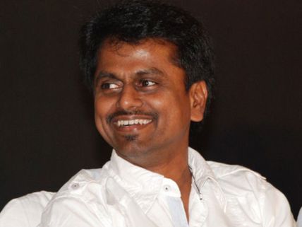 చిరు సినిమా ఇలాగా తీసేది... ఆ సీన్లు నాకు నచ్చలేదు: మురుగదాస్ 