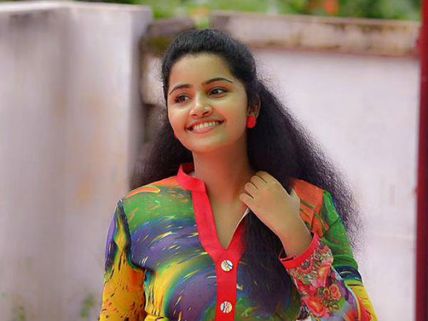 పాపం అనుపమ పరమేశ్వరన్ .. ఛాన్స్ కొట్టేసిన సమంత