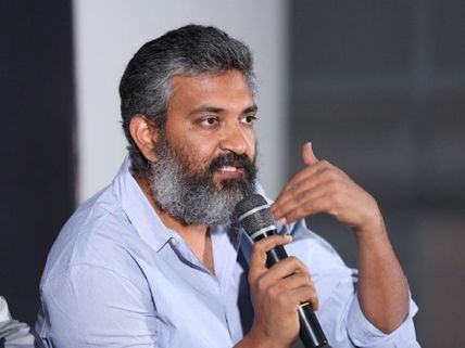 ‘బాహుబలి-2’... తెరపైకి షారుక్, రాజమౌళి నోరు విప్పడేం?