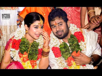 అపుడు సీక్రెట్‌గా, ఇపుడు అఫీషియల్ గా.... ‘బిచ్చగాడు’ హీరోయిన్ పెళ్లి (ఫోటోస్)