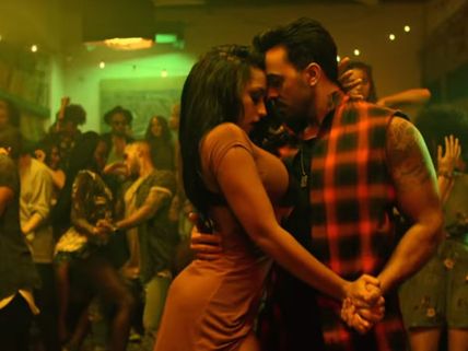 ఇప్పుడు ఇదే నెం.1: ఐదేళ్ల రికార్డు బద్దలు కొట్టిన ఆనందం నెల రోజుల్లో మాయం!