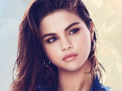 ప్రాణాలు కాపాడిన స్నేహం: ఫ్రెండ్ కోసం కిడ్నీ దానం చేసిన హీరోయిన్ 