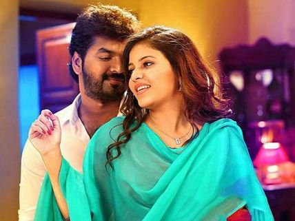 అంతకుమించి?.., కుండ బద్దలు కొట్టిన అంజలి, 'జై'తో ప్రేమాయణంపై తేల్చేసింది..