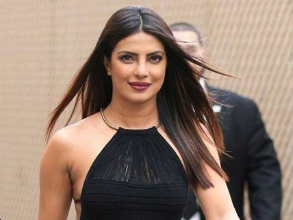 ప్రియాంక రేటు వింటే షాకే.. నిమిషానికి కోటి అంటే.. తోక ముడిచారట.. 