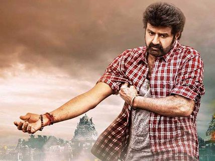 జై సింహా సినిమా రివ్యూ: పక్కా బాలయ్య మార్కు సినిమా!