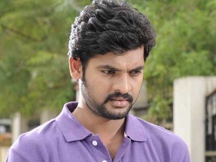 రెమ్యునరేషన్ గొడవ.. వేధింపులంటూ హీరోపై నిర్మాత ఫిర్యాదు