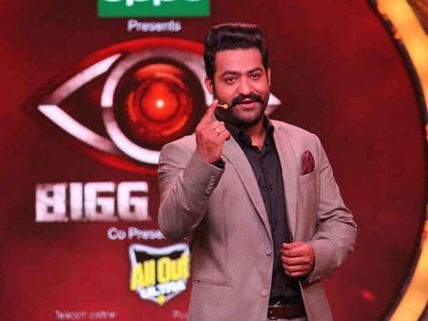 బిగ్ బాస్-2కు ఎన్టీఆర్ బిగ్ షాక్.... కారణం ఆ ఇద్దరే? 