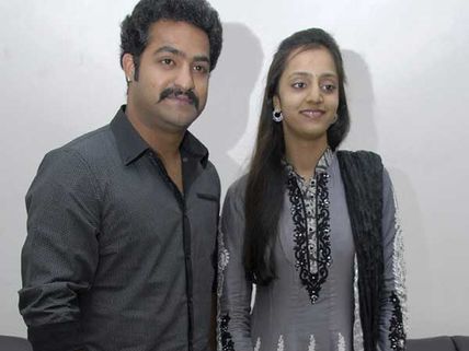 తండ్రి కాబోతున్న ఎన్టీఆర్.. యంగ్ టైగర్ భార్య డెలివరీ డేట్ ఇదే..