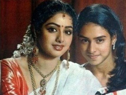 అందుకే శ్రీదేవి దుబాయ్‌లో ఒంటరిగా? మీడియా ముందుకు కీలక విషయాలో శ్రీదేవి సోదరి!