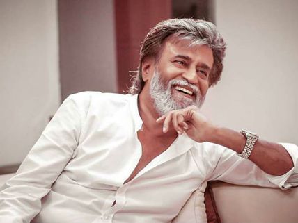 వారికి చెప్పు నేను వచ్చాను: ఫేస్‌బుక్, ఇన్‌స్టాగ్రామ్‌లో రజనీకాంత్ సంచలన ఎంట్రీ!