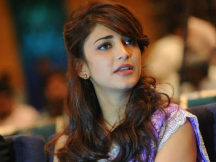 పడుకునే ముందు.. అది తప్పనిసరి, లేకపోతే నిద్రపట్టదు: శ్రుతి హాసన్