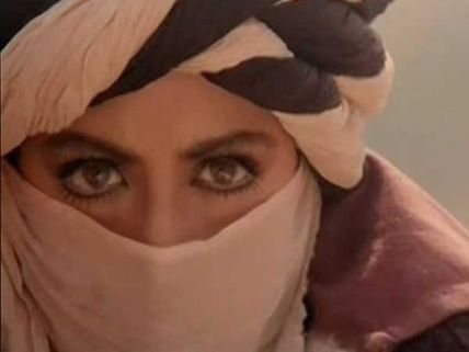 ఆ హీరో కోసం బుర్ఖాలో శ్రీదేవి.. ఇళయరాజా చెప్పిన విషయమేమింటే..