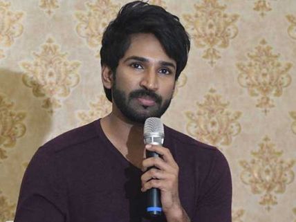 చరణ్ రూపంలో నాకు తమ్ముడు దొరికాడు..సుకుమార్ విజన్ హ్యాట్సాఫ్.. ఆది పినిశెట్టి