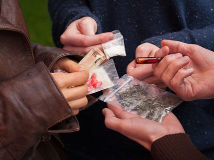 డ్రగ్స్‌తో పట్టుబడ్డ ప్రముఖ నటుడి అరెస్ట్.. జైలుకు తరలింపు!