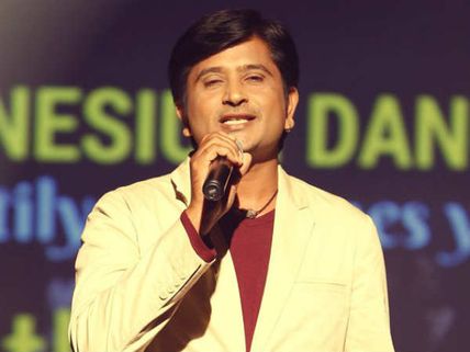 ప్రముఖ యాంకర్ దుర్మరణం.. రోడ్డు ప్రమాదంలో ఫ్రెండ్‌తో సహా..