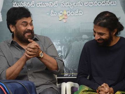 మహానటిపై మెగాస్టార్‌కు సందేహాలు.. నాగ అశ్విన్‌ను ఇంటర్వ్యూ చేసిన చిరంజీవి