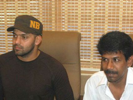 డైరెక్టర్ బాలా, హీరో ఆర్యపై అరెస్ట్ వారెంట్ జారీ