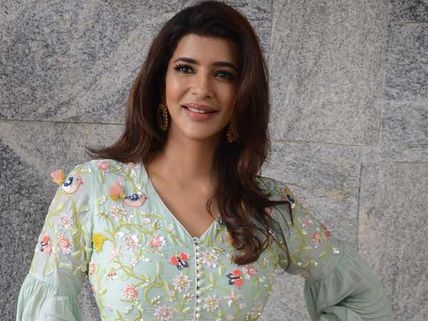 సినిమాలు వదిలేద్దామనే ఆలోచన.. వాటితో దూలతీరుతోంది.. మంచు లక్ష్మి