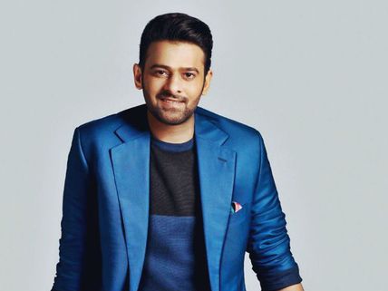 ట్రెండింగ్ ప్రభాస్ బర్త్ డే.. మెసేజ్‌ల వెల్లువ.. అమ్మాయిల గుండె జారేలా చేశావు అంటూ..